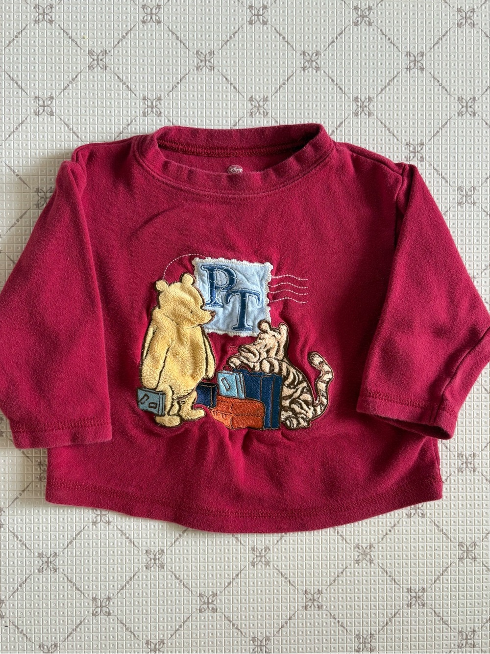 Vintage Winnie the Pooh 90s Long Sleeve